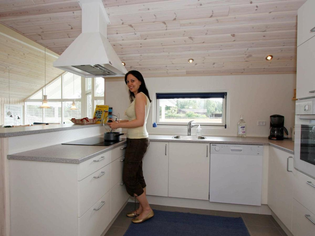 10 Person Holiday Home In R Dby Kramnitse Bagian luar foto