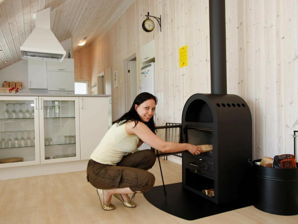 10 Person Holiday Home In R Dby Kramnitse Bagian luar foto